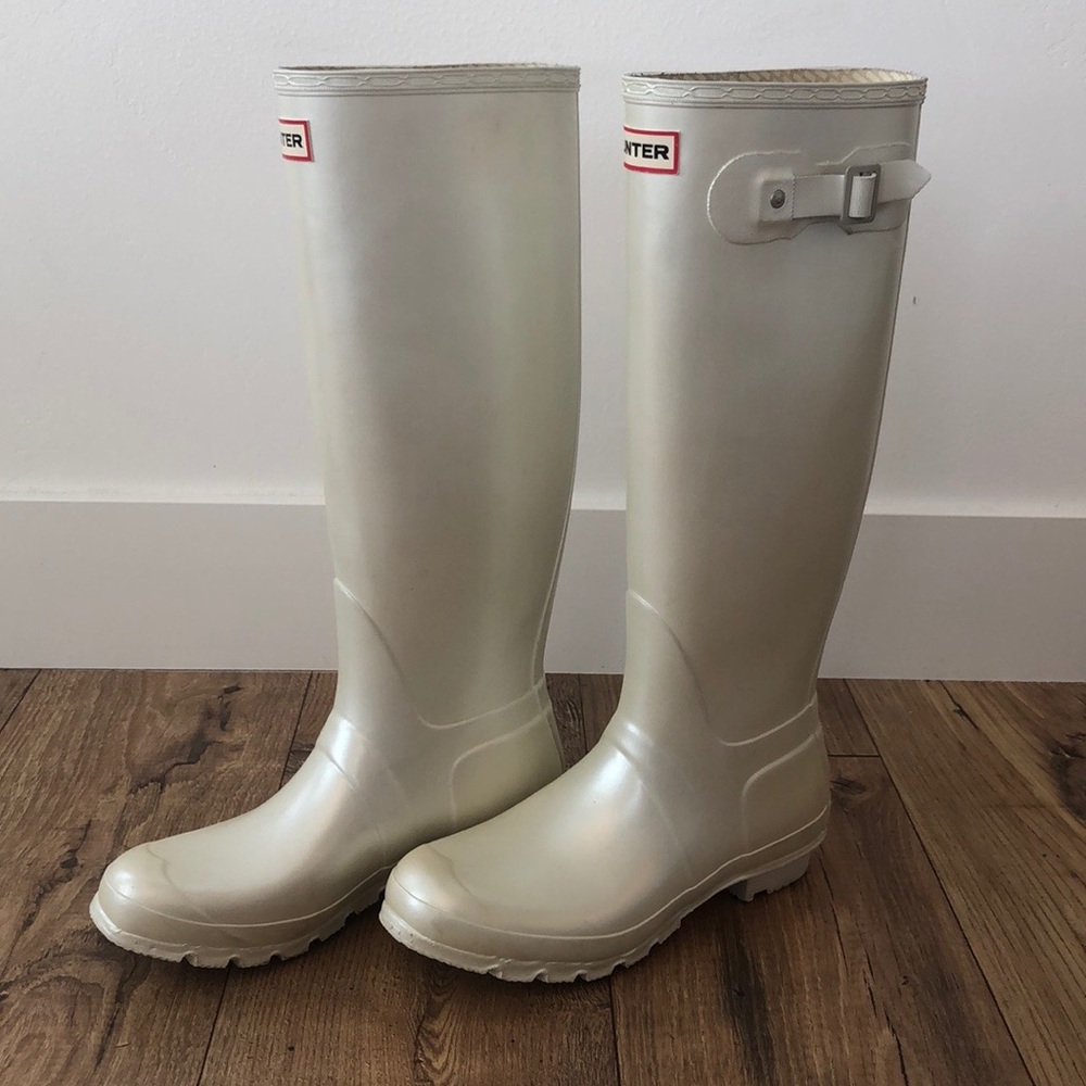 Pearlescent White Hunter Boots
